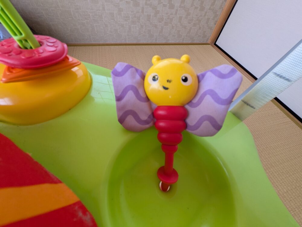 はちのおもちゃ