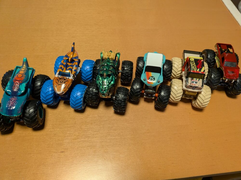 メガレックス・タイガーシャーク・スケルサウルス・V8ボンバー・フォルクスワーゲン ビートル・スネークバイト